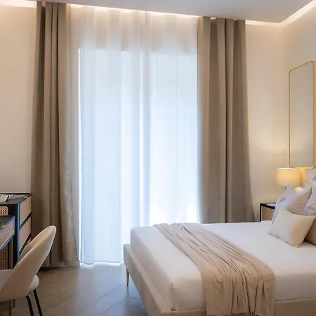 Colosseum Boutique *